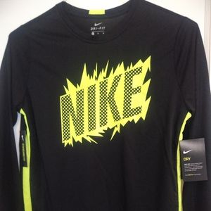 2 Nike Dri Fit Boys16 &18NWT & T-shirt